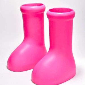 Cape Robin Space boots Pink (Red MSCHF BOOTS)